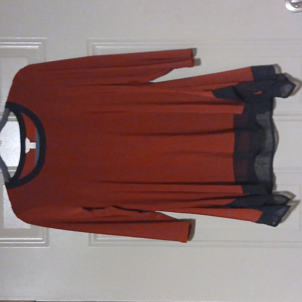 Est.1946 Wine tunic with black edges Woman Size M
